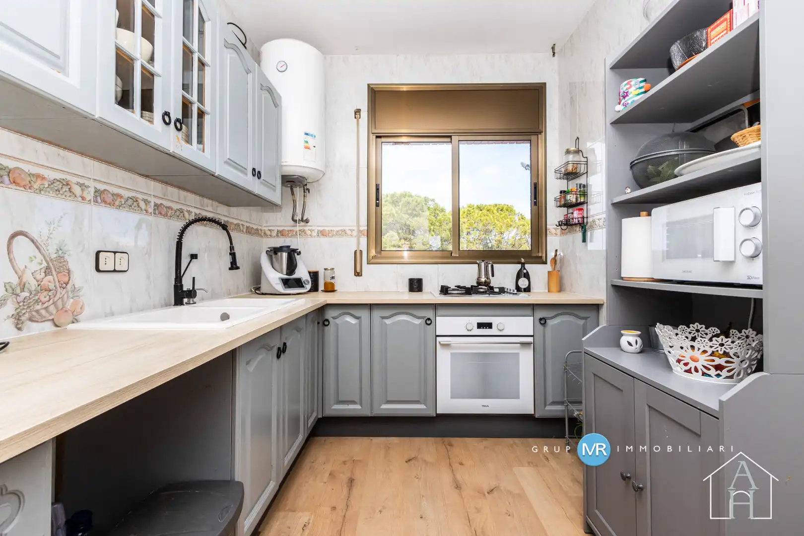 Landhaus mit Terrasse zum Verkauf in Carrer Madrid 976, imagen 36