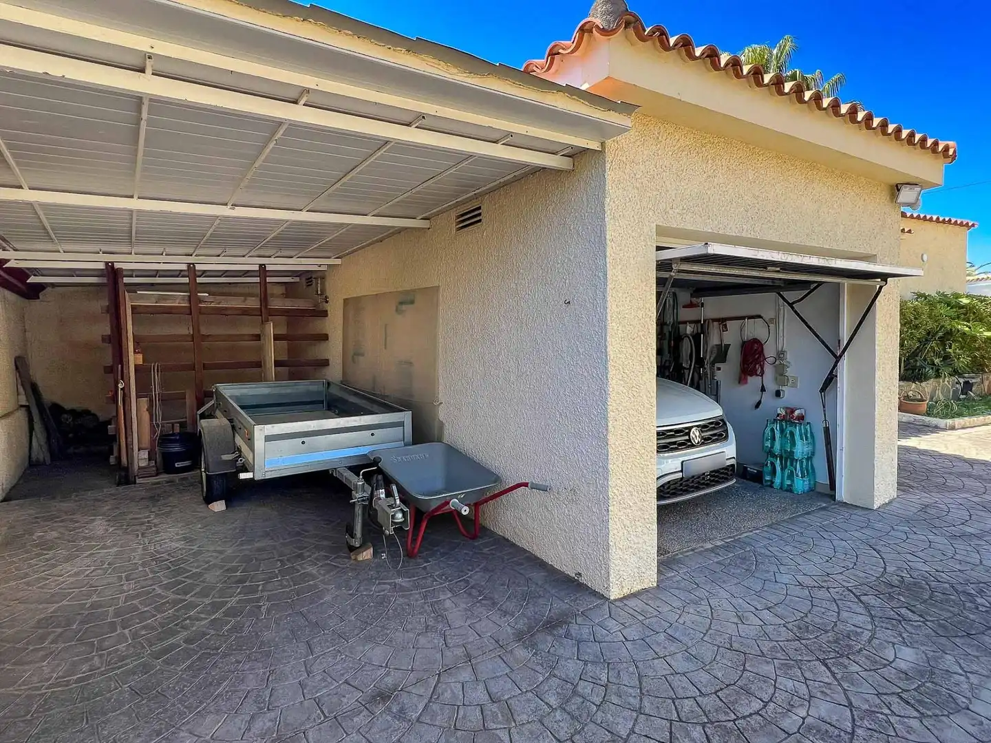 Parking de Casa o chalet en venta en La Nucia con Aire acondicionado, Calefacción y Jardín privado