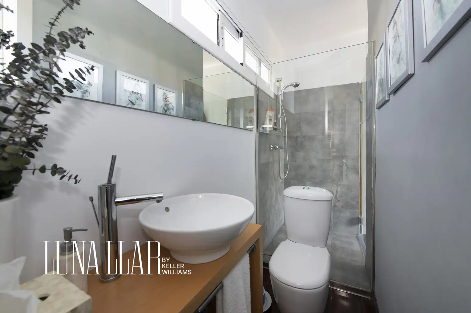 Baño de Casa o chalet en venta en Castelldefels con Aire acondicionado, Calefacción y Parquet