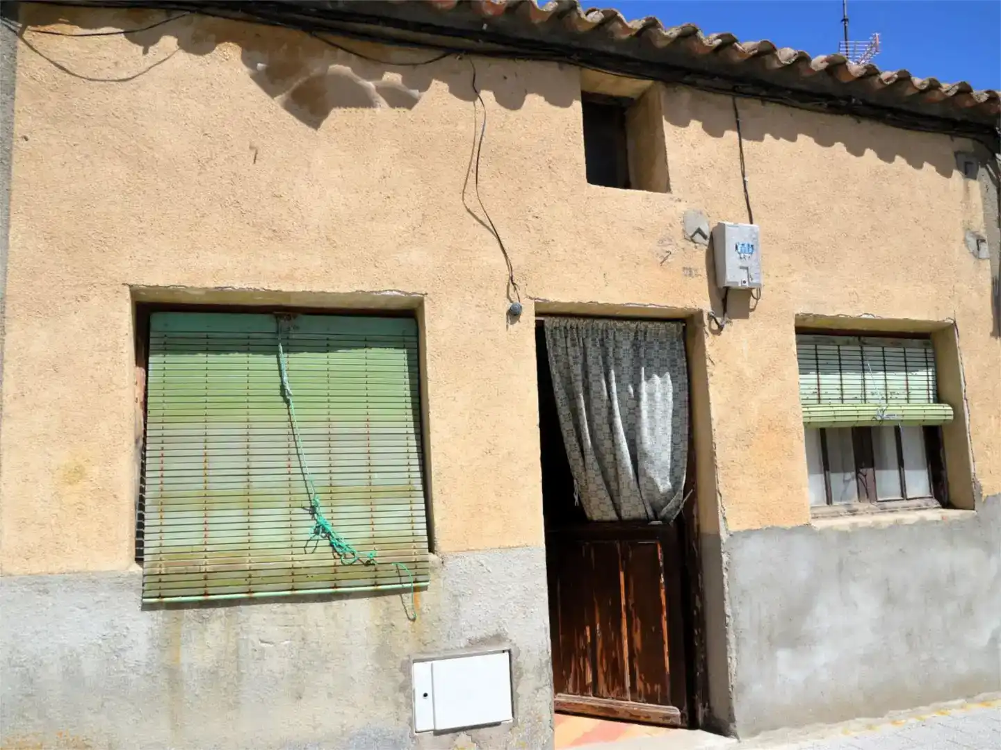 Vista exterior de Piso en venta en Cantalapiedra con Trastero