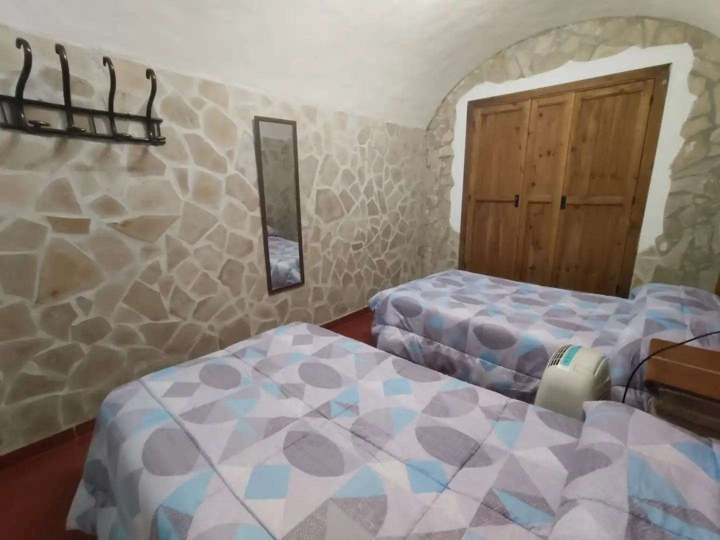 Dormitori de Finca rústica en venda en Guadix amb Moblat, Forn i Piscina comunitària