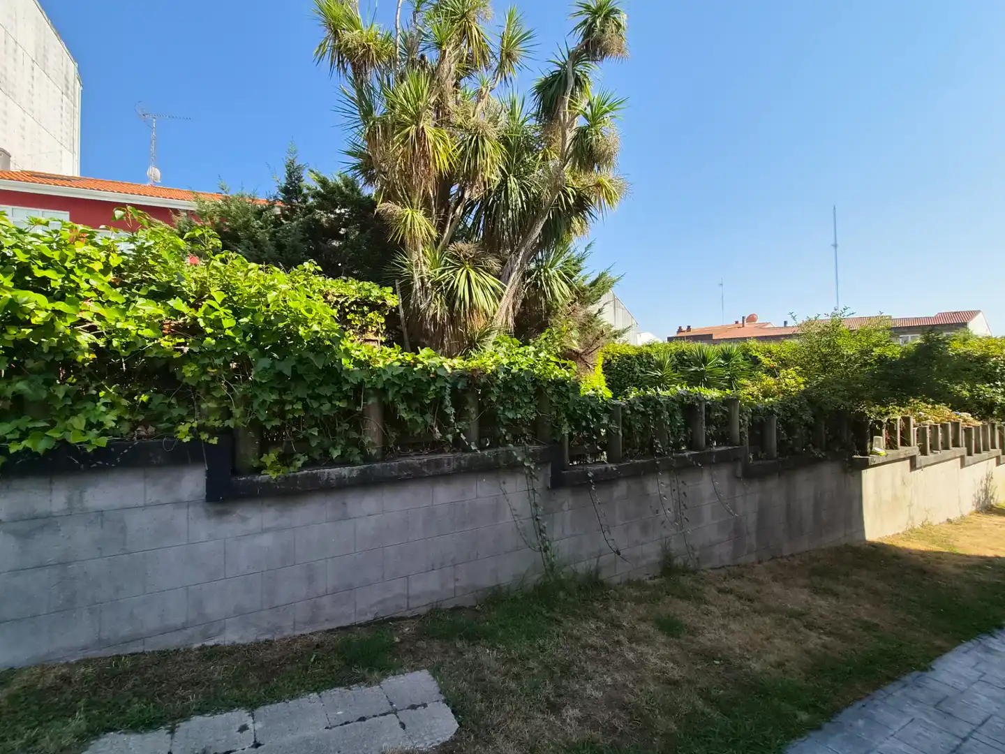 Jardín de Casa o chalet en venta en Oleiros con Calefacción, Jardín privado y Parquet