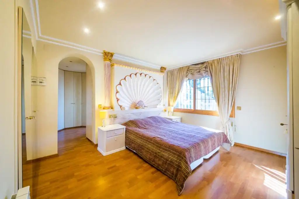 Habitación de Casa adosada en venta en Castell d'Aro, Platja d'Aro i s'Agaró con Aire acondicionado, Calefacción y Jardín privado