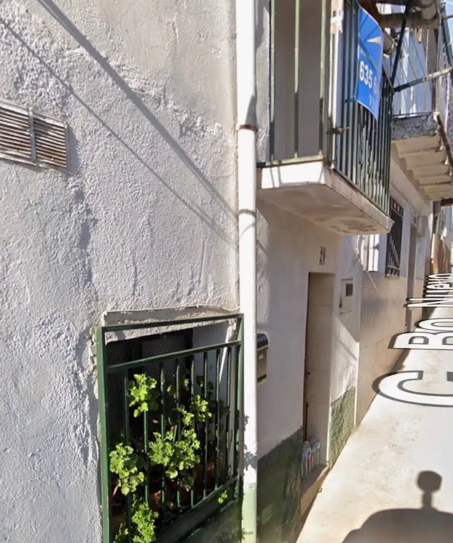 Exterior view of Houses for sale in Perales del Puerto  with Furnished