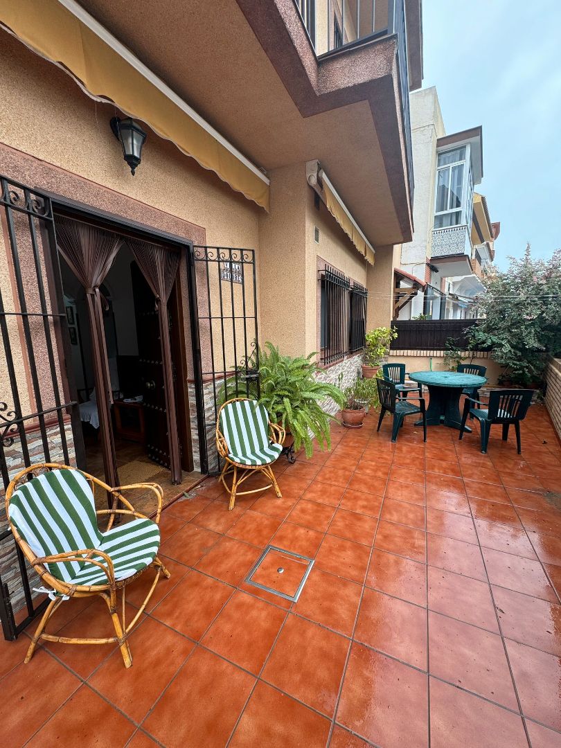 Terrassa de Casa o xalet en venda en Chipiona amb Terrassa, Traster i Moblat