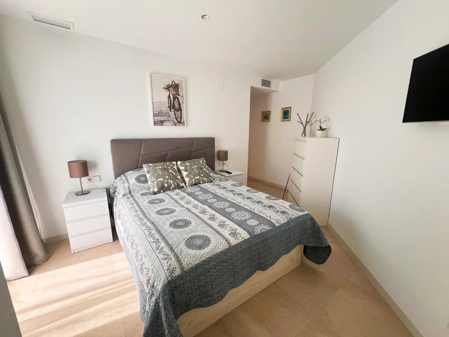 Habitación de Planta baja en venta en Torrevieja con Aire acondicionado, Calefacción y Jardín privado