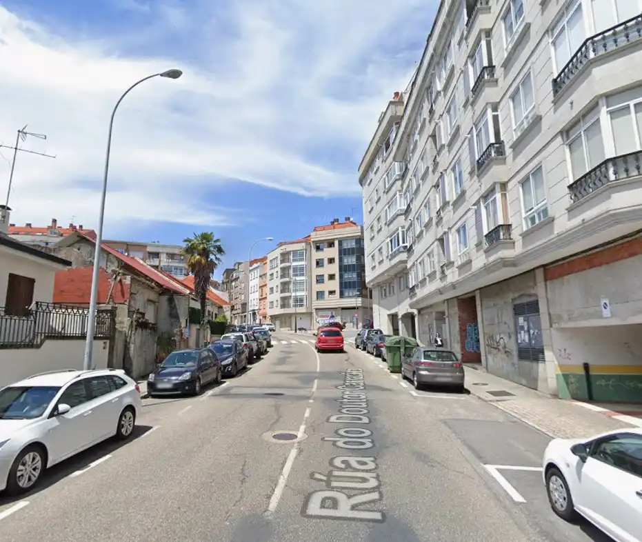 Vista exterior de Pis de lloguer en Vigo  amb Calefacció, Parquet i Traster