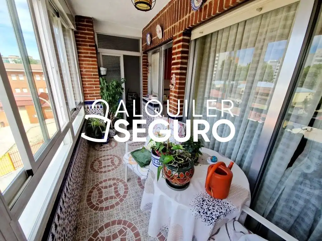 Terraza de Piso de alquiler en Fuenlabrada con Aire acondicionado, Calefacción y Terraza