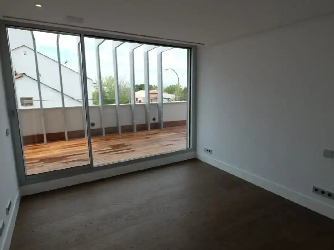 Terrassa de Casa o xalet en venda en  Madrid Capital amb Balcó