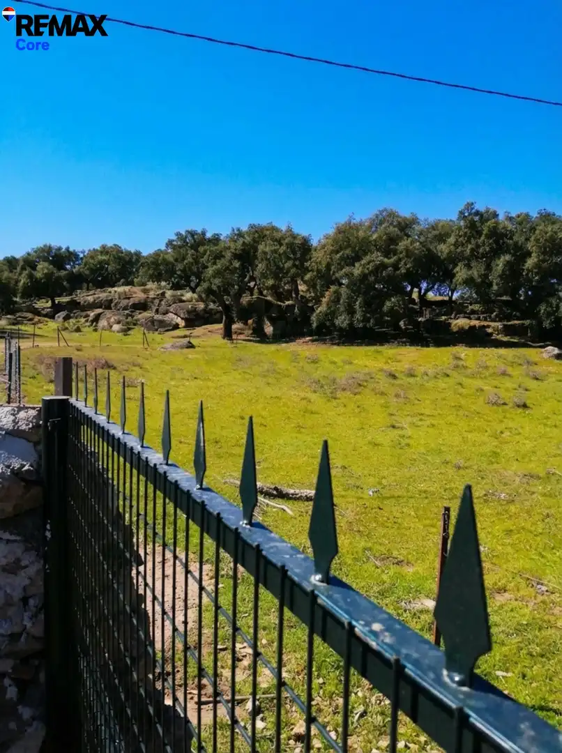 Casa o chalet en venta en San Vicente de Alcántara con Piscina y Amueblado