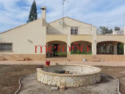 Vista exterior de Casa o xalet en venda en Elche / Elx amb Jardí privat, Terrassa i Traster