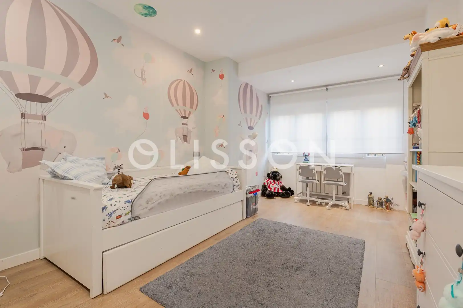Bedroom of Flat for sale in Madrid  with Air Conditioner, Heating and Terrace