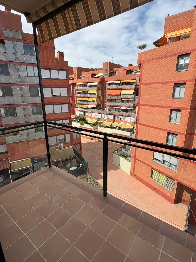 Terrassa de Pis en venda en Sant Andreu de la Barca amb Aire condicionat, Calefacció i Terrassa