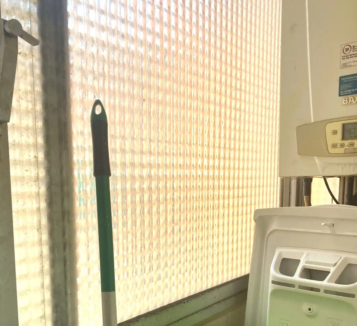 Vista exterior de Pis en venda en L'Hospitalet de Llobregat amb Aire condicionat, Calefacció i Balcó