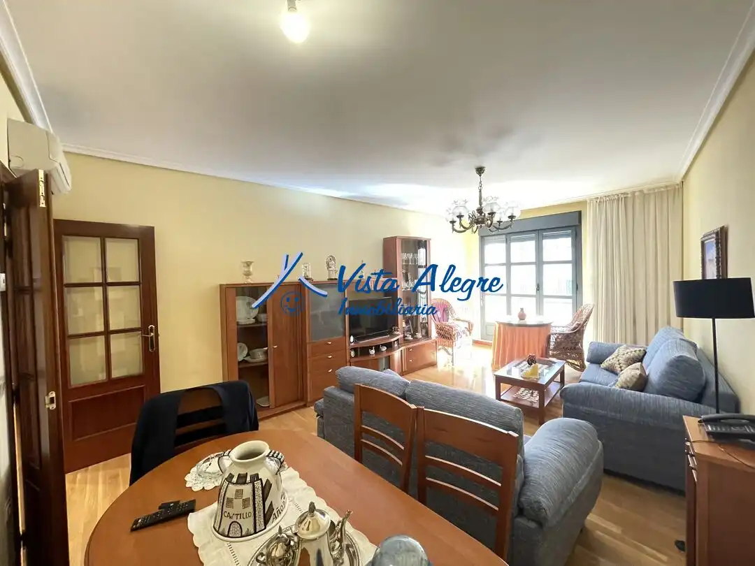 Living room of Flat for sale in Haro  with Air Conditioner, Heating and Parquet flooring