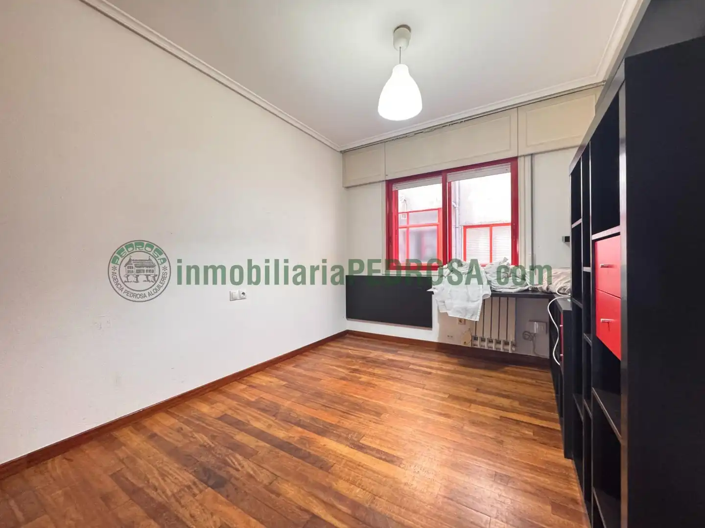Bedroom of Flat for sale in Pontevedra Capital   with Heating and Storage room