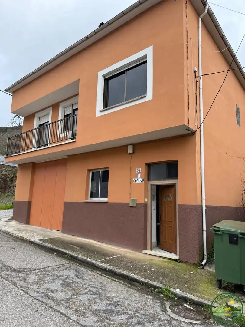 Exterior view of Houses for sale in Trabadelo  with Heating, Private garden and Parquet flooring