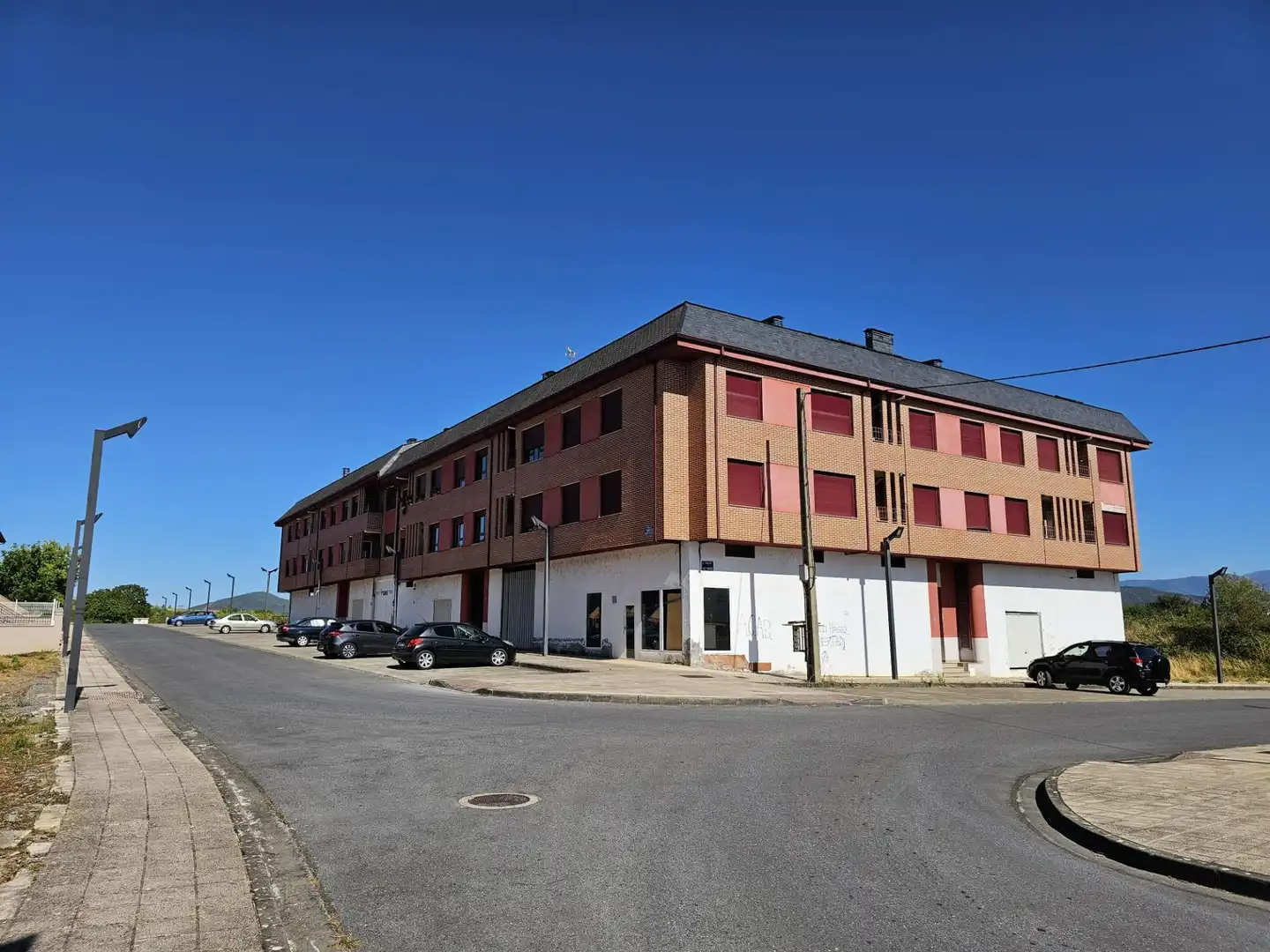 Vista exterior de Local en venta en Camponaraya