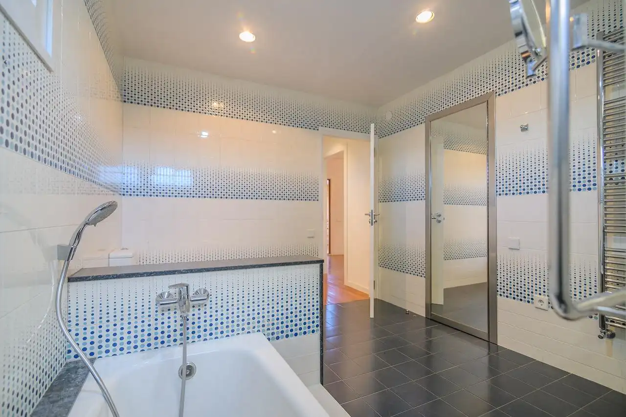 Bathroom of Houses for sale in Manresa  with Air Conditioner, Heating and Private garden