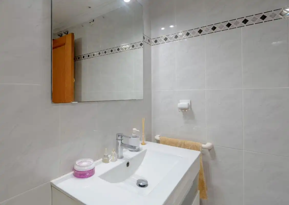 Flat with lift for sale in Avinguda de València, imagen 8