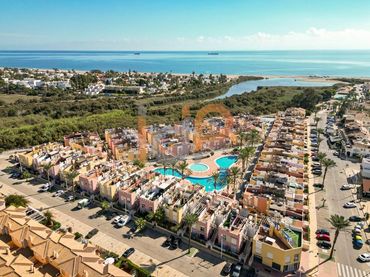 Apartament amb piscina en venda a Las Marinas - Pueblo Laguna
