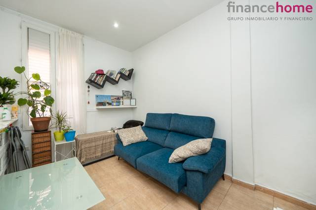 Piso en Venta en Calle de Antonio Zamora en Puerta del Ángel