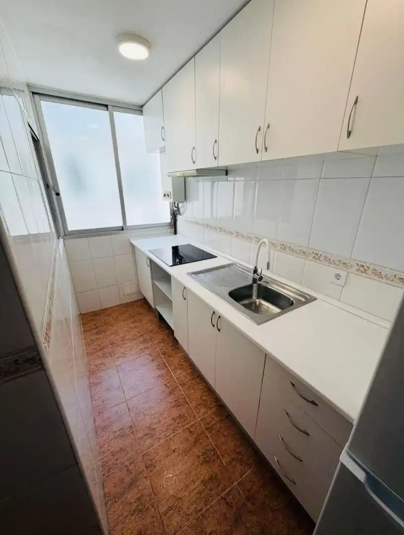 Flat with terrace for sale in Carrer Pintor Segrelles 10, imagen 3