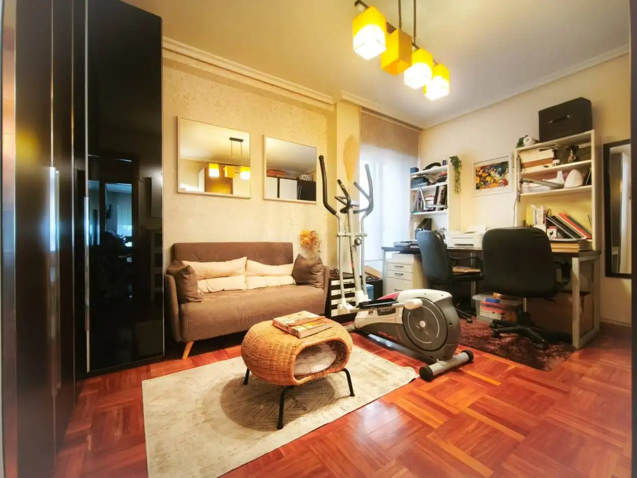 Sala d'estar de Pis en venda en Burgos amb Calefacció, Parquet i Traster