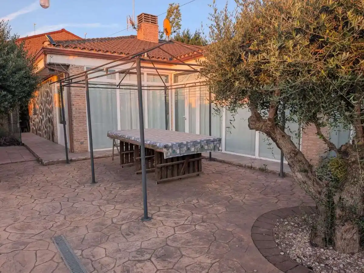 Xalet amb piscina en venda a Mejorada del Campo, imagen 2