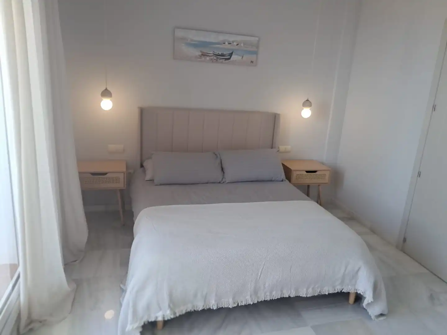 Dormitori de Casa adosada en venda en Estepona amb Aire condicionat, Terrassa i Traster