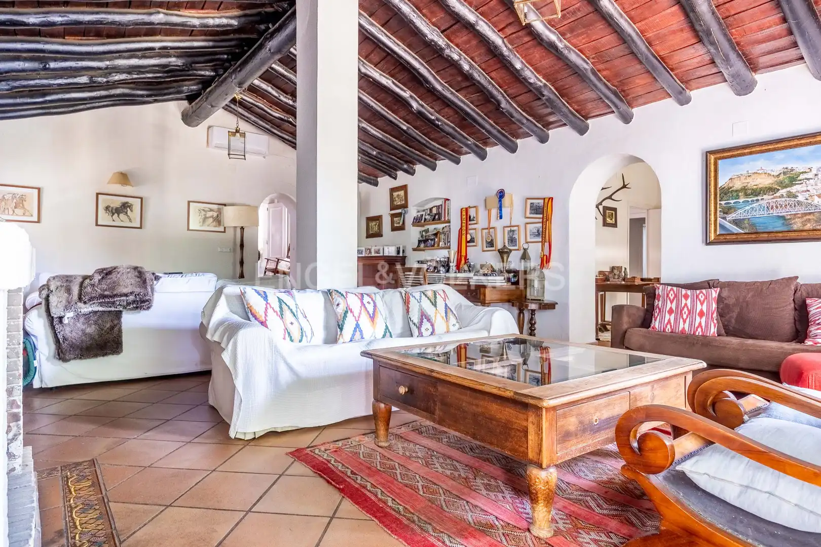 Sala de estar de Finca rústica en venta en Alcalá del Río con Aire acondicionado, Calefacción y Jardín privado
