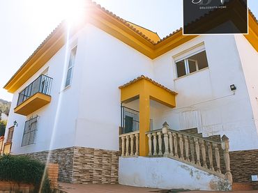 Chalet con piscina en venta en Manantiales - Lagar - Cortijo