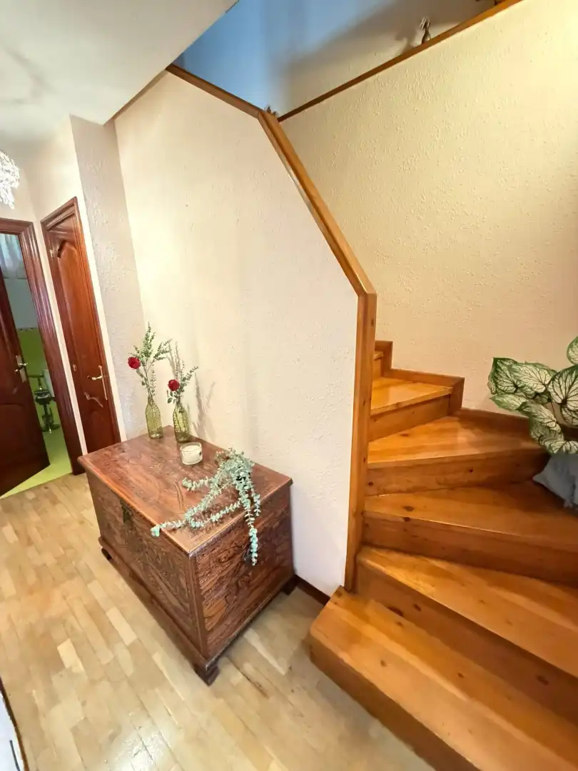 Dúplex en venta en Corvera de Asturias con Calefacción, Parquet y Trastero