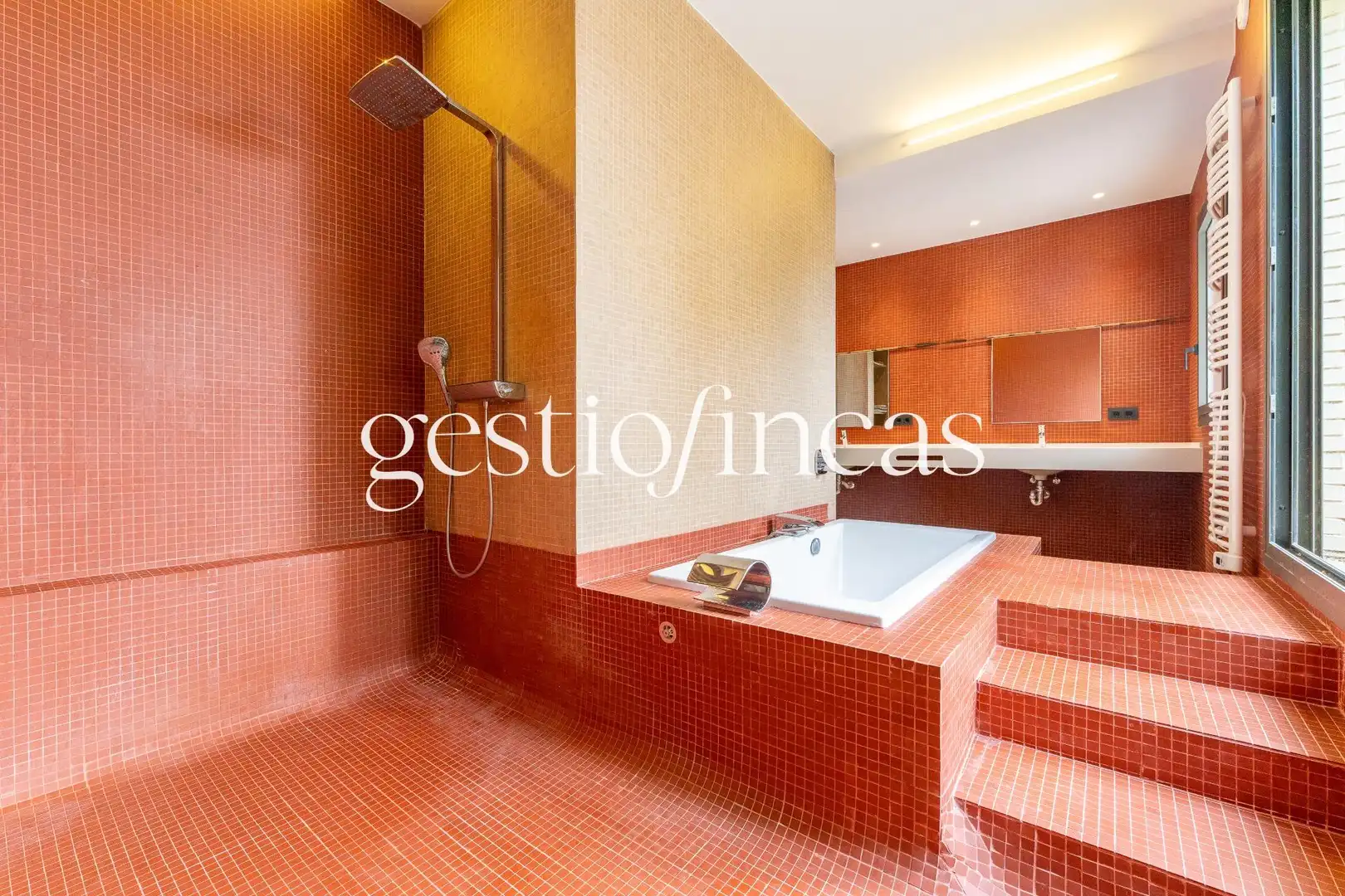 Bathroom of Houses for sale in Cambrils  with Heating, Private garden and Terrace