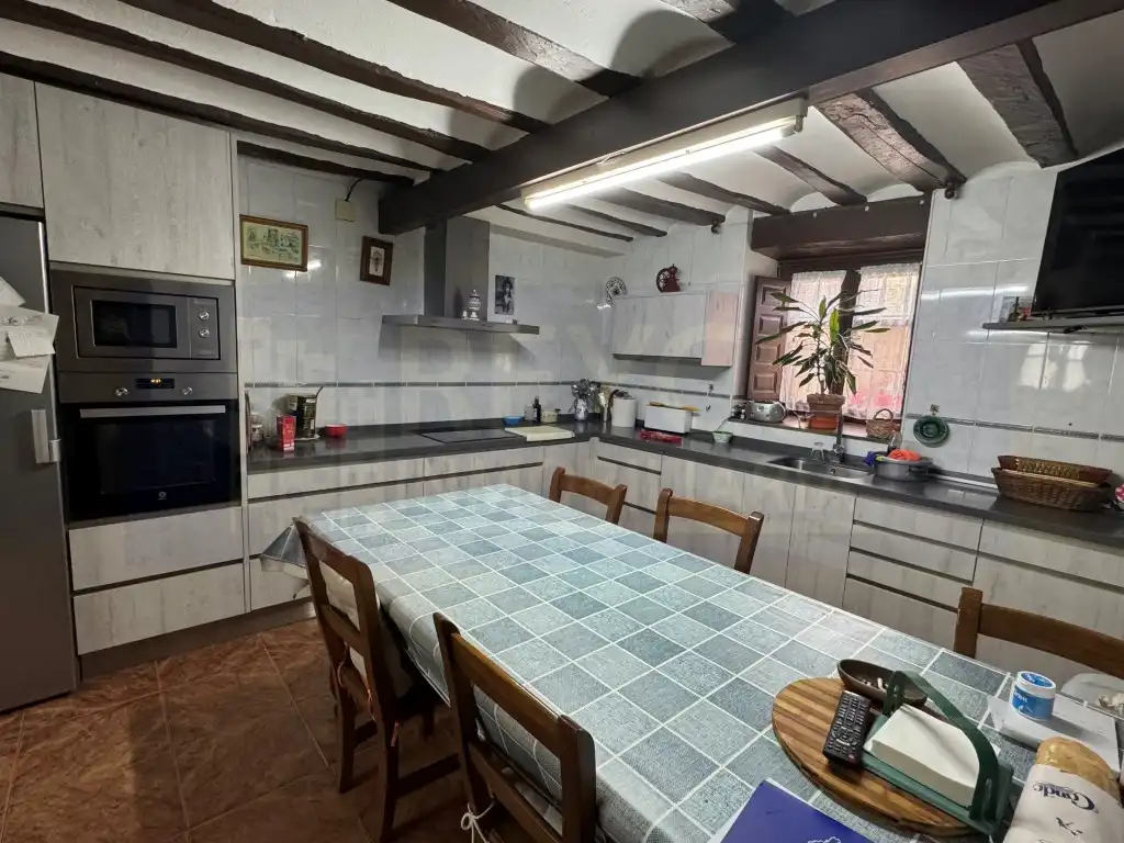 Cuina de Casa o xalet en venda en Baños de Rioja