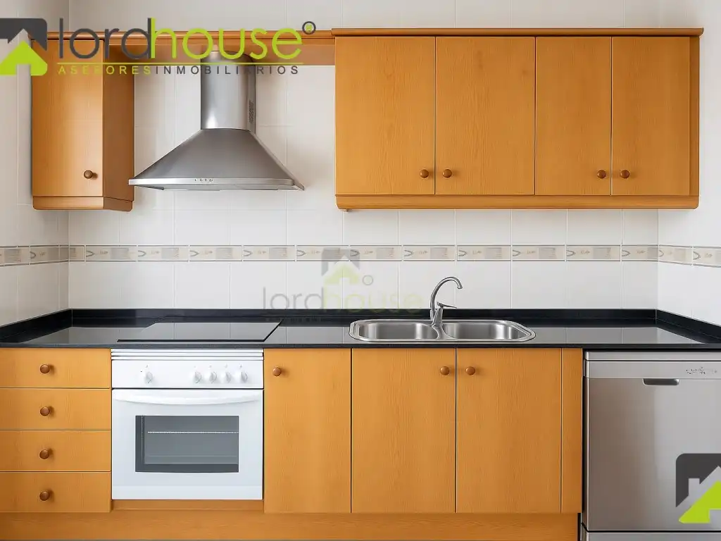 Piso con ascensor en venta en Calle Jeronimo Santa Fe, imagen 4