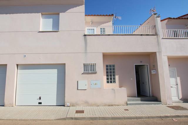 Casa-chalet en Venta en Calle de Ramón y Cajal en Guadiana