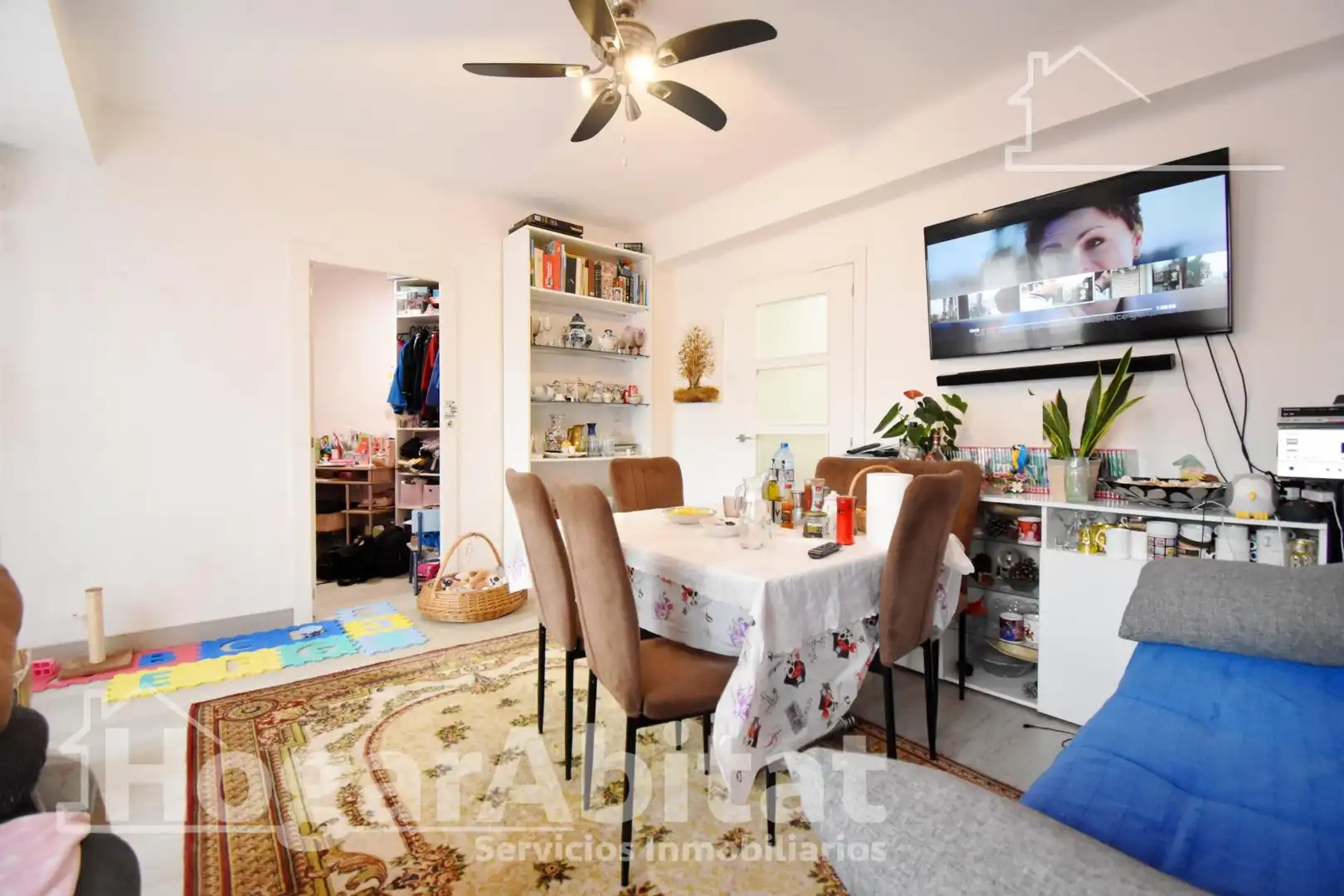 Bedroom of Flat for sale in Oliva  with Parquet flooring, Furnished and Balcony