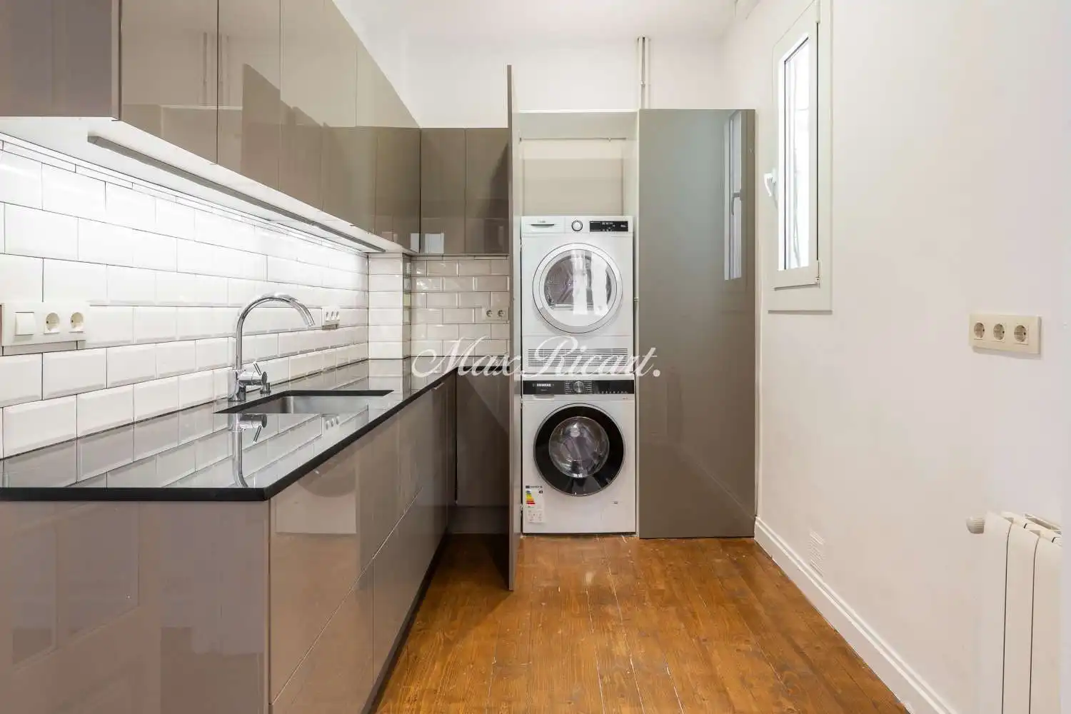 Kitchen of Flat for rent in Barcelona  with Air Conditioner, Heating and Swimming Pool
