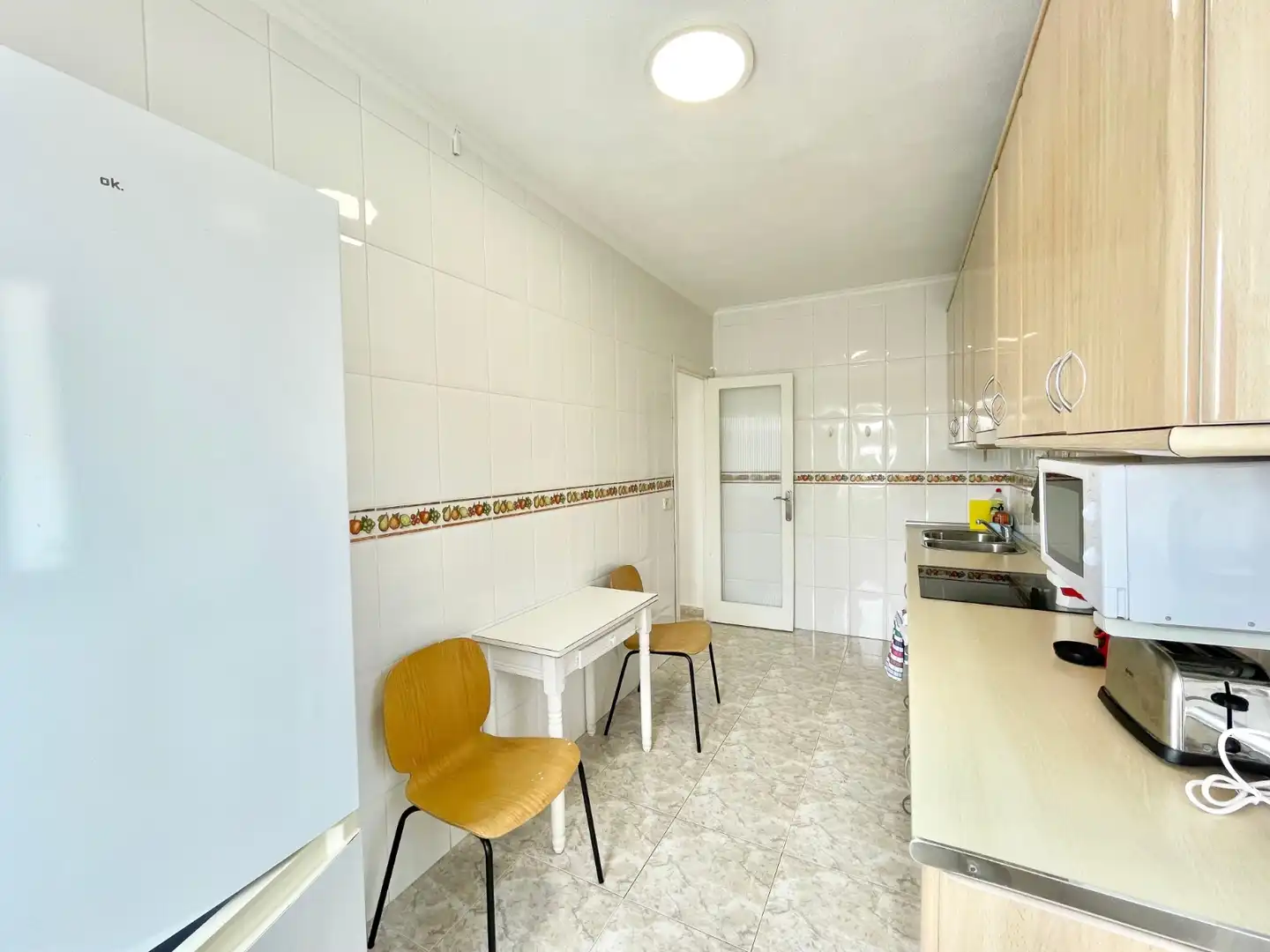 Cocina de Apartamento de alquiler en Torrevieja con Aire acondicionado, Calefacción y Terraza