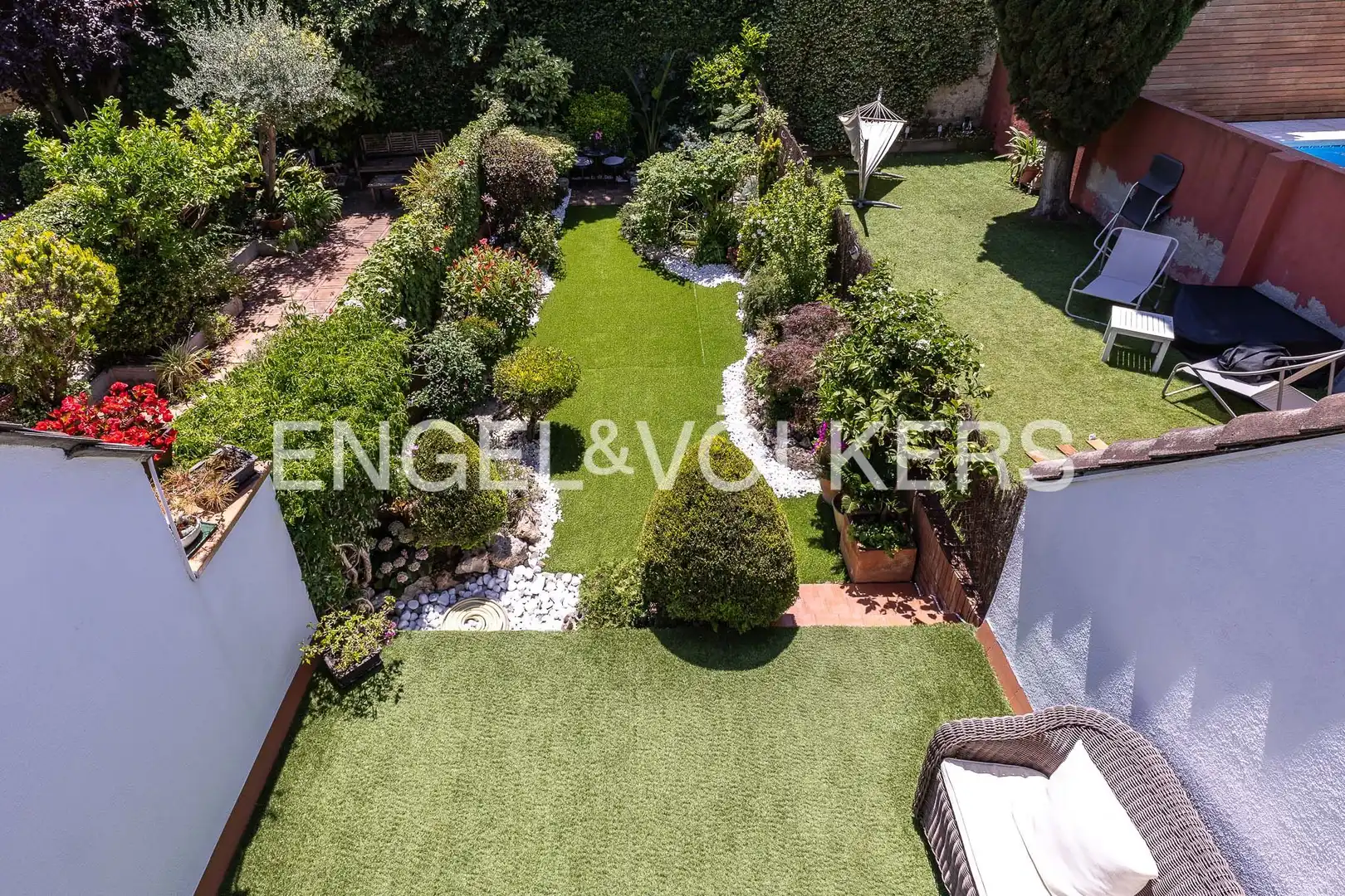 Terrassa de Casa o xalet en venda en Sant Cugat del Vallès amb Aire condicionat, Calefacció i Jardí privat