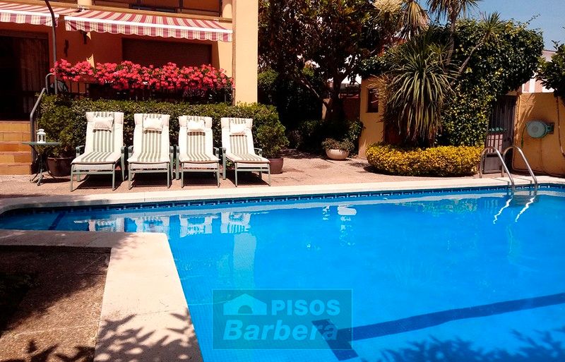 Swimming pool of House or chalet for sale in Cerdanyola del Vallès  with Heating, Private garden and Terrace