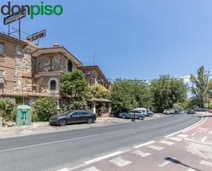 Vista exterior de Local en venda en Pinos Genil amb Terrassa