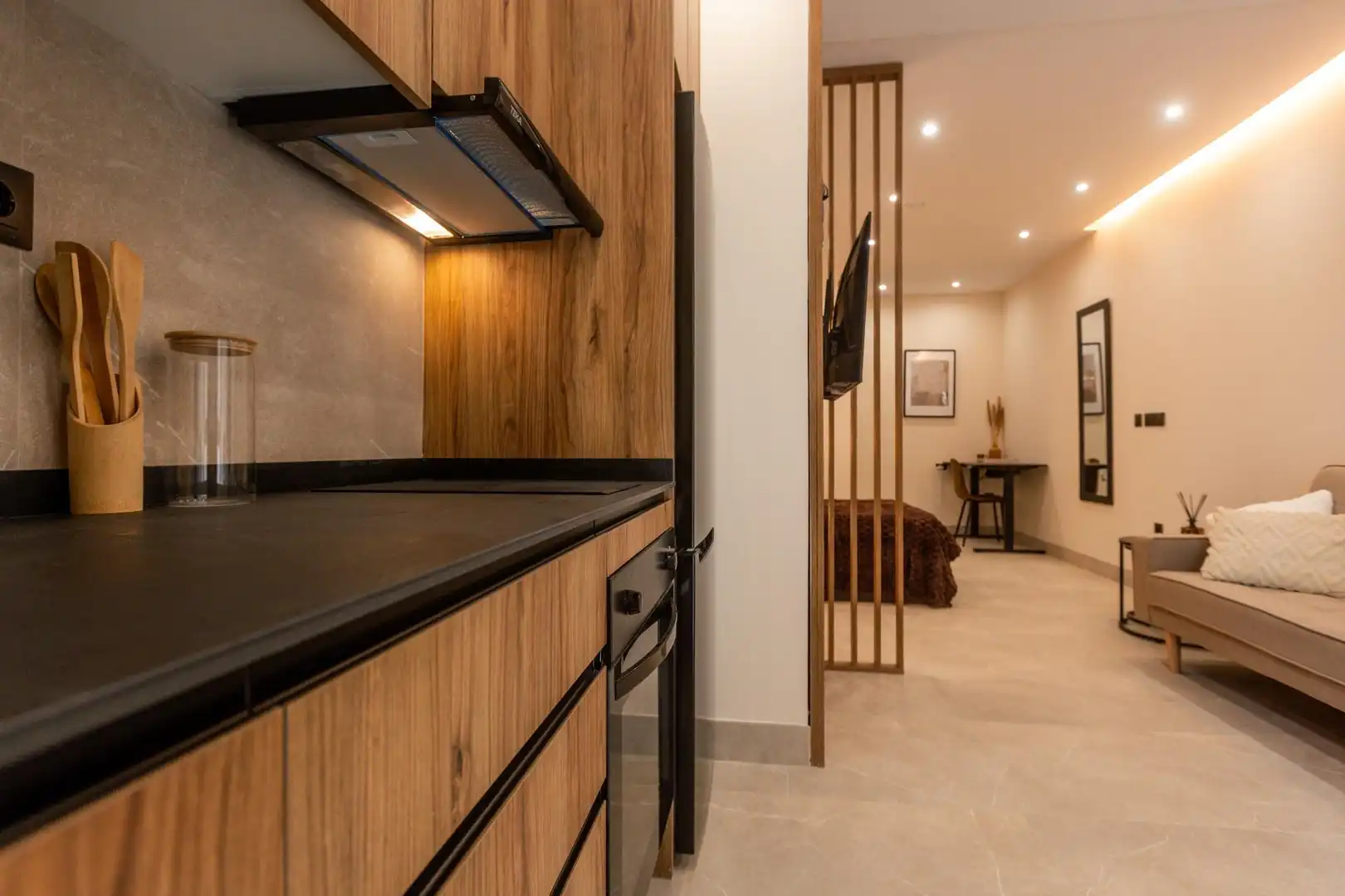 Küche von Loft zum Verkauf in Granada mit Klimaanlage und Möbliert