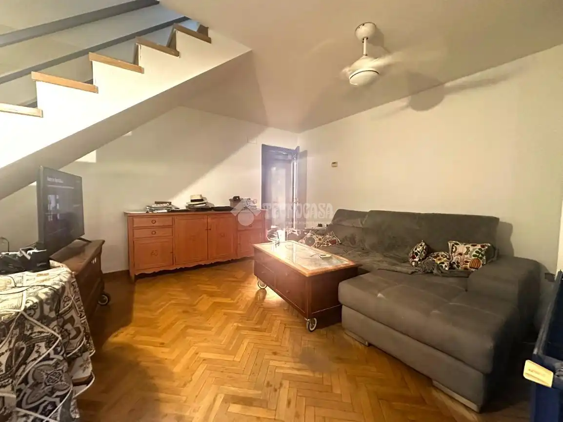 Sala d'estar de Pis en venda en San Sebastián de los Reyes amb Calefacció, Parquet i Terrassa