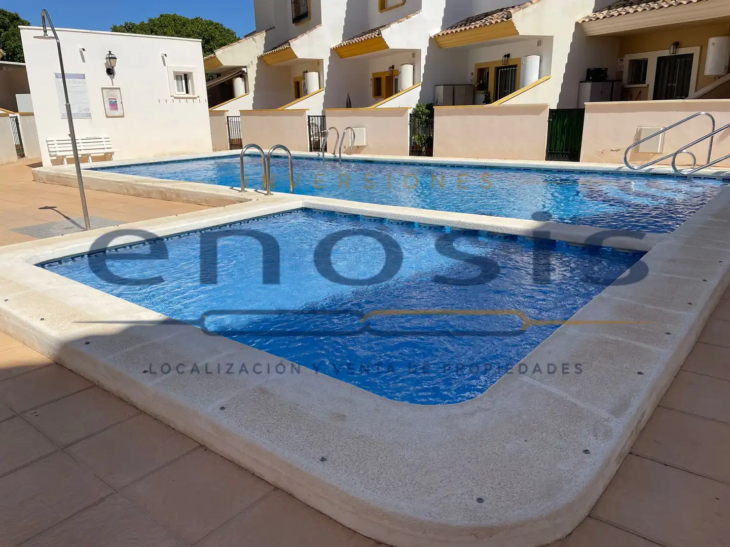 Schwimmbecken von Einfamilien-Reihenhaus zum Verkauf in Torre-Pacheco mit Klimaanlage, Terrasse und Möbliert