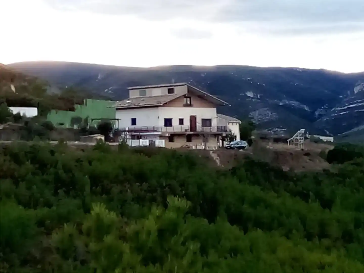 Vista exterior de Casa o xalet en venda en Yátova amb Balcó