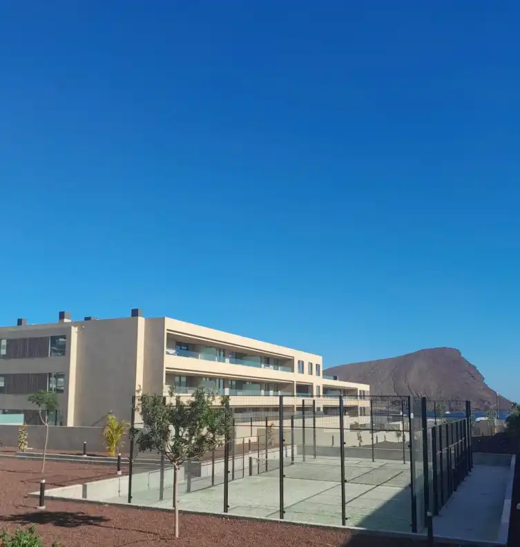 Außenansicht von Wohnung zum Verkauf in Granadilla de Abona mit Klimaanlage, Privatgarten und Terrasse