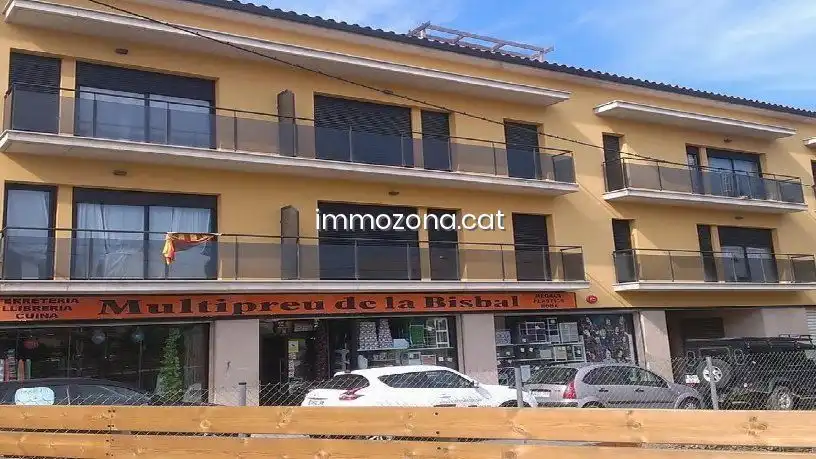 Local comercial en venta en La Bisbal d'Empordà, imagen 2