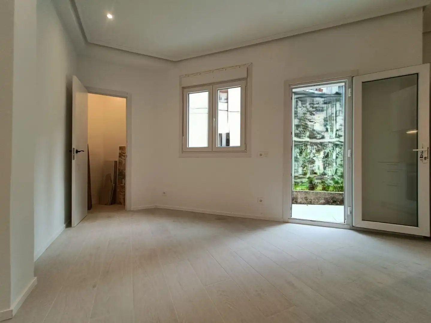 Sala d'estar de Pis en venda en Donostia - San Sebastián  amb Terrassa